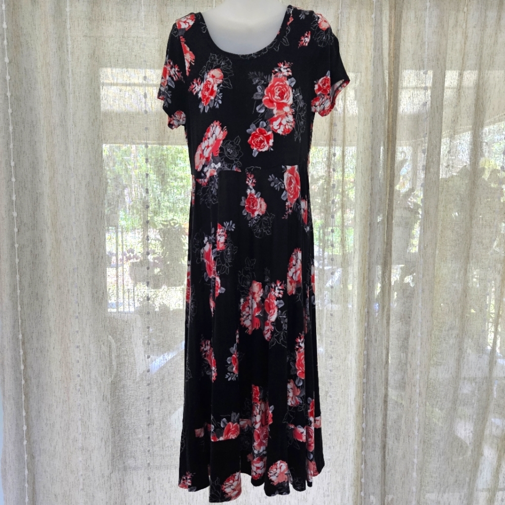 Torrid Supersoft Floral Midi Dress With Pockets